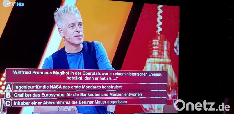 Michael Mittermaier meinte, schon einmal gehört zu haben, dass eine Oberpfälzer Firma "irgendwas gemacht habe". Nasa und Mondauto konnte er sich in der Oberpfalz allerdings nicht vorstellen. Screenshot: ZDF/exb