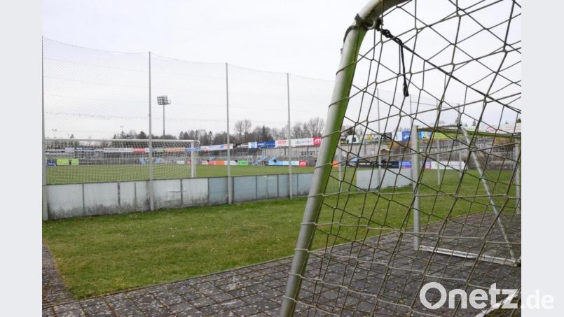 Corona-Tristesse erlebt auch die SpVgg SV Weiden seit Monaten. Das soll sich bald ändern, wenn es nach den Vereinsverantwortlichen geht. Bild: Kunz