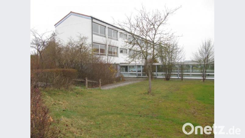 Die Kosten für die Sanierung der Schule belasten den Hirschauer Haushalt. Bild: fg