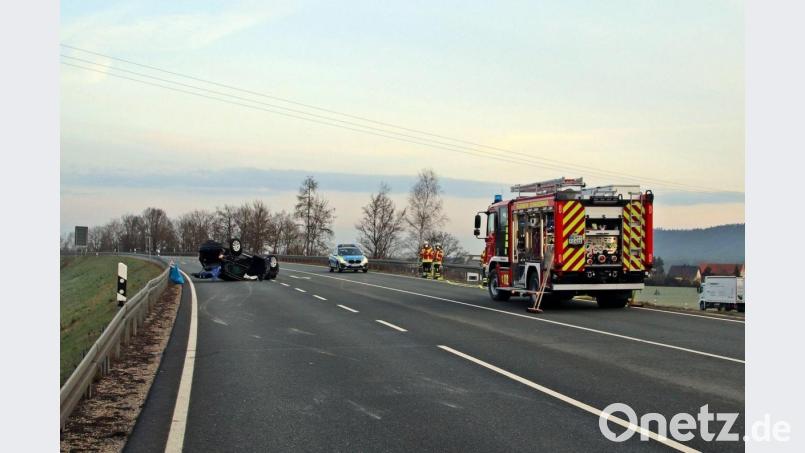Das Auto eines Weideners hatte sich bei dem Unfall überschlagen und war auf dem Dach zum Liegen gekommen. Bild: jma
