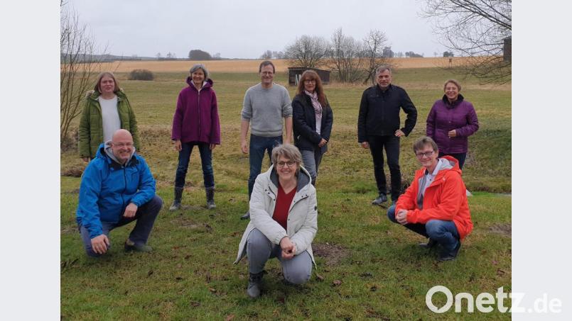 Sie gehören dem neuen Kreisverband an (vorne, von links): Norbert Peter, Regina Demleitner, Stefan Rauh und (hinten, von links) Corinna Reichenbach, Gabriele Werner, Hans und Sabine Märkl sowie Klaus und Christine Steger. Bild: Stefan Rauh/exb