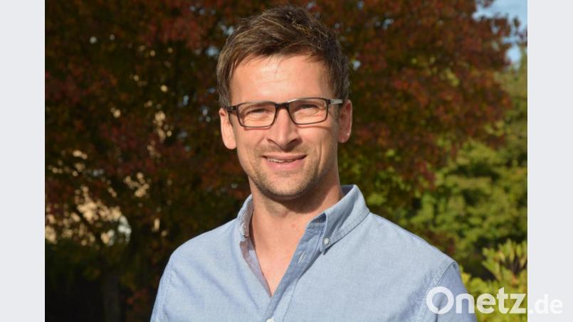 SPD-Fraktionssprecher Wolfgang Pötzl stellte den Antrag für einen Grundsatzbeschluss zur Verbesserung der hausärztlichen Versorgung im Marktrat vor. Archivbild: jr