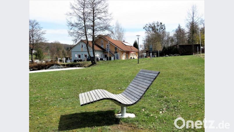Das schöne Betriebsgebäude am Eingangsportal des Campingplatzes Erlenweiher soll in den kommenden Wochen renoviert werden. Unter anderem bekommen die Innenräume von der Rezeption bis hin zum Büro einen neuen, frischen Anstrich. Bild: ubb