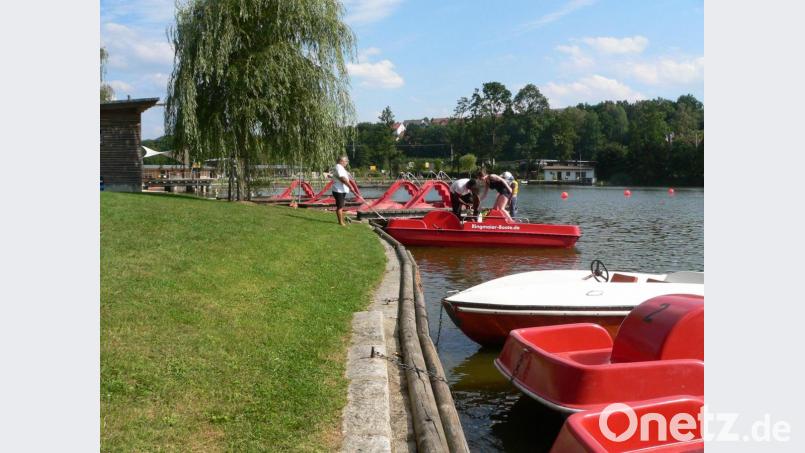Die Gebühr für die Nutzung von Tretbooten hebt der Stadtrat deutlich an. Statt bisher vier müssen künftig sechs Euro pro Stunde entrichtet werden. Bild: rn