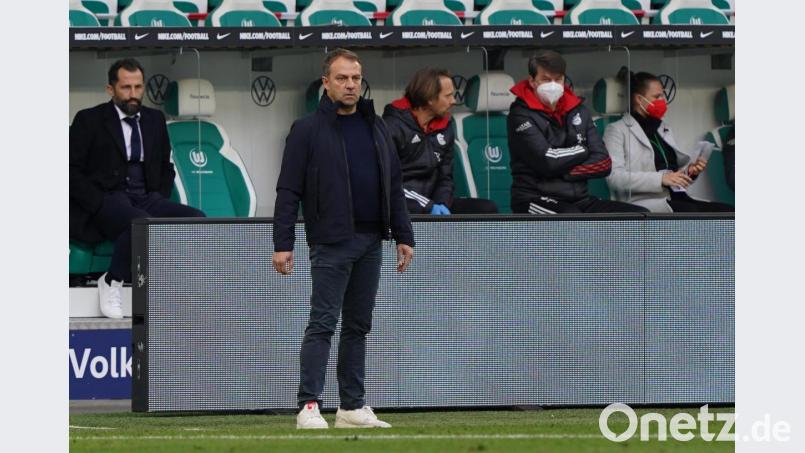 Hansi Flick gab nach dem Spiel gegen Wolfsburg bekannt, dass er sich zum Saisonende vom FC Bayern München verabschiedet. Bild: Michael Sohn/dpa