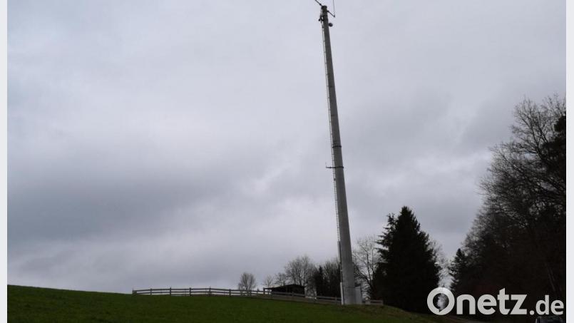 Am Zeiselberg steht ein Funkmast den bisher nur der Behördenfunk benutzt. Die Mitbenutzung durch andere Moblifunkanbieter scheiterte bisher am überbordenden Bürokratismus. Das Nachsehen haben die Kunden. Bild: bnr