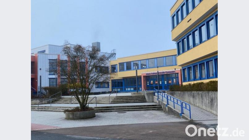 Für Baumaßnahmen am Nabburger Gymnasium stehen heuer 1,4 Millionen Euro im Landkreishaushalt zur Verfügung. Bild: Völkl