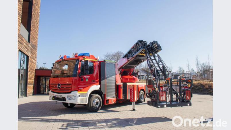 Für die neue Drehleiter soll keine Maschinenversicherung abgeschlossen werden. Die Stadt setzt hier auf das erfahrene „Personal“. Bild:  Feuerwehr Tirschenreuth/ex