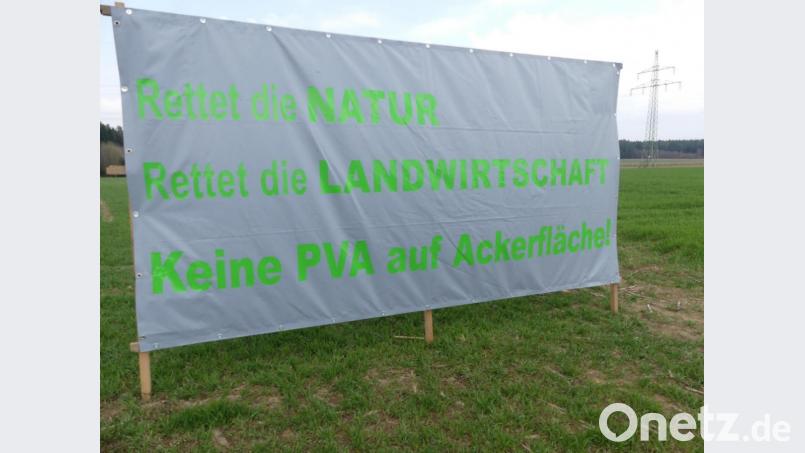 "Keine PV-Anlage" lautet die Forderung der Photovoltaikgegner. Bild: rn