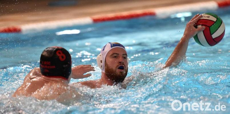 Sean Ryder (rechts) warf das erste Bundesligator für den SV Weiden nach gut einem Jahr. Bild: af