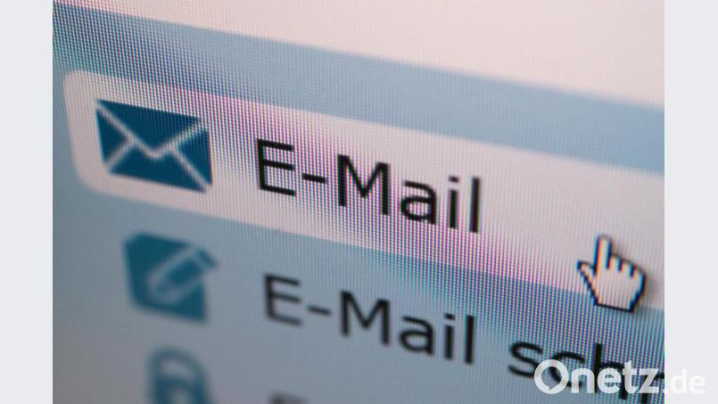 Die Polizei weist im Zusammenhang mit diesem Betrugsfall auf entsprechende Sensibilität und gesundes Misstrauen, insbesondere bei ungewöhnlichen Umständen, hin. Symbolbild: Andrea Warnecke/dpa