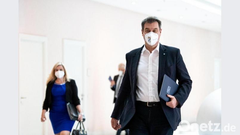 Markus Söder (CSU) kommt zu einer Sitzung des bayerischen Kabinetts. Bild: Matthias Balk/dpa