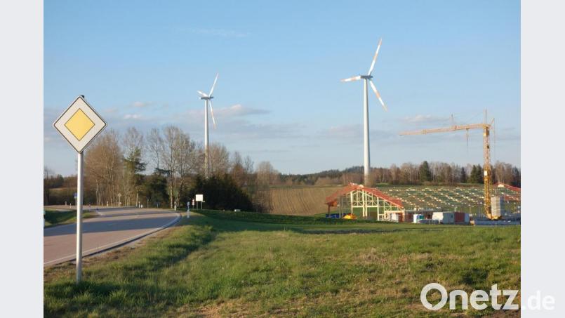 Die Technik der Waidhauser Windräder gilt nach 20 Jahren mehr als überholt. Ob es Ersatz oder Zuwachs gibt, ließ die erste Vorstellung von Eignungsflächen noch offen. Bild: fjo