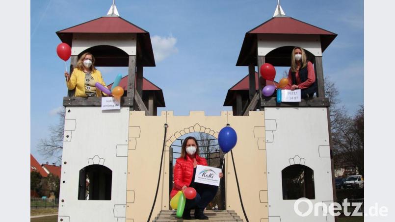 Carola Hummel, Marion Donner-Schafbauer und Katrin Wassner (von links) bilden das Team der koordinierenden Kinderschutzstelle der Stadt Amberg. Bild: Matthias Schmidmeier/exb