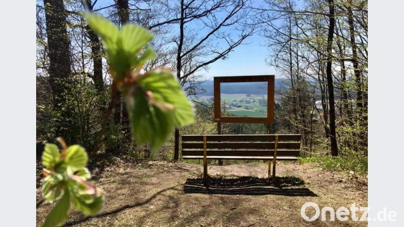 Zu Füßen des Freudenberger Heimatkinos liegt das Fensterbachtal mit den Orten Unter- und Oberpennading und Bühl. Bild: gri