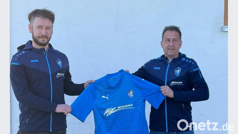 Benjamin Scheidler (links) und Spielleiter Rainer Liermann. Bild: mc