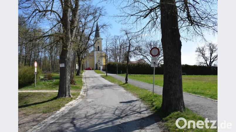 Der Aufgang zur Miesbergkirche bleibt zur Kirwazeit auch in diesem Jahr still. Das beliebte Großereignis musste um zweiten Mal abgesagt werden. Bild: bnr