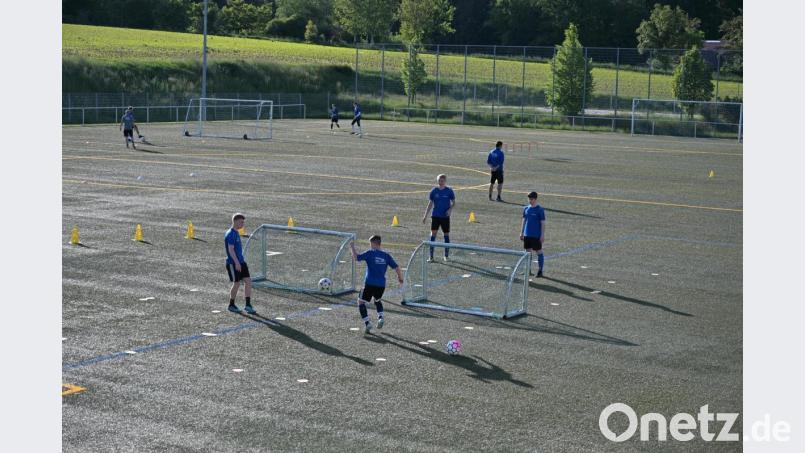 Training im Freien in kleinen Gruppen bis zu fünf Kinder unter 14 Jahren ist erlaubt. Archivbild: Reiner Fröhlich
