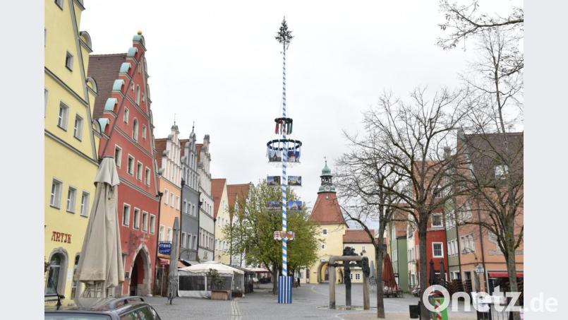 Der Maibaum am Unteren Markt. Bild: hcz
