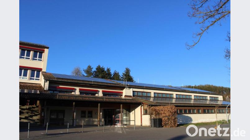 Die größte PV-Anlage des Marktes befindet sich auf den Dächern der Grundschule. Bild: Probst, Helga