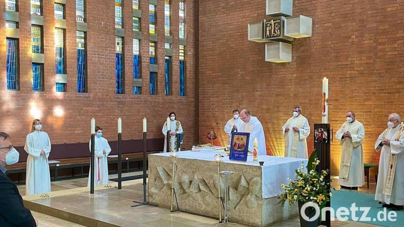 Der Auftaktgottesdienst der Gebetsstaffel um geistliche Berufungen wurde in der Herz-Jesu-Kirche in Pegnitz gefeiert. Bild: sck