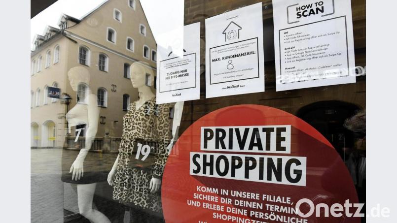 Bei manchen heißt es „Private Shopping“, meint aber dasselbe: „Click &amp; Meet“ ist ab Montag, 3. Mai, in Amberg unter bestimmten Voraussetzungen wieder möglich. Archivbild: Petra Hartl
