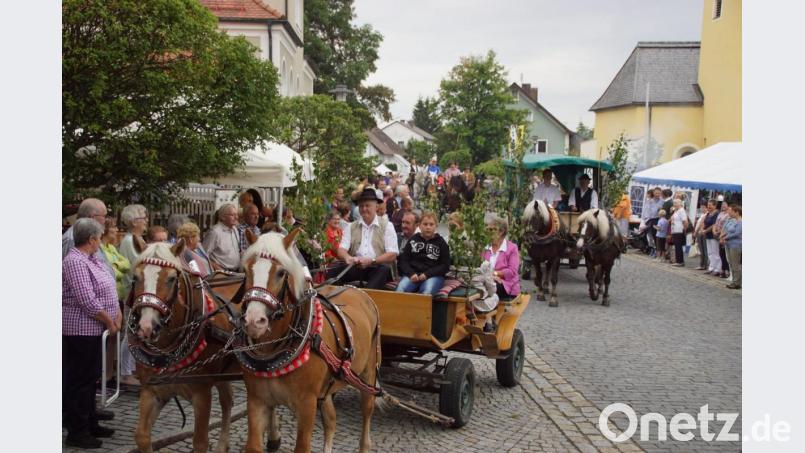 Ob der Frauentag heuer am 15. August gefeiert werden kann, ist noch nicht entschieden. Seit 2016 kommen auch Wallfahrer mit Pferd und Kutsche nach Stadlern. Archivbild: mmj