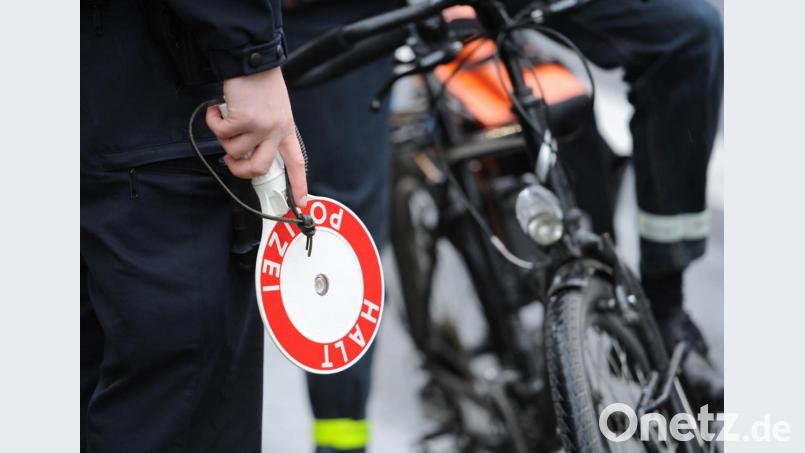 Die Polizei Tirschenreuth führte am Mittwoch mit einigen Radfahrern Gespräche. Symbolbild: Arne Dedert/dpa