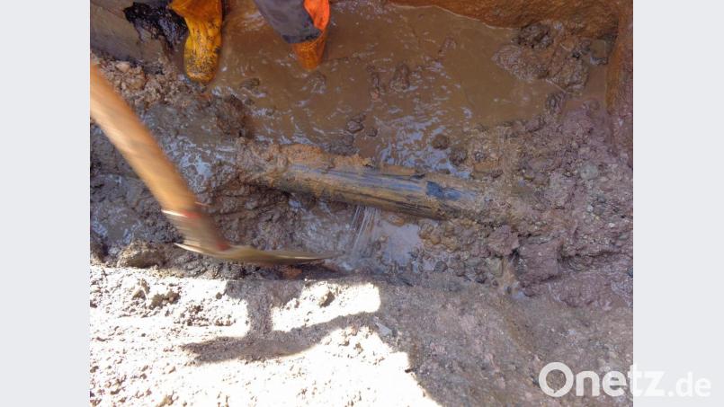 Einsatz gegen Wasserverluste: Die Ortung von Leckagen oder Rohrbrüchen stellt für die Mitarbeiter der Sulzbach-Rosenberger Stadtwerke alljährlich eine große Herausforderung dar. Bild: Stadtwerke Sulzbach-Rosenberg