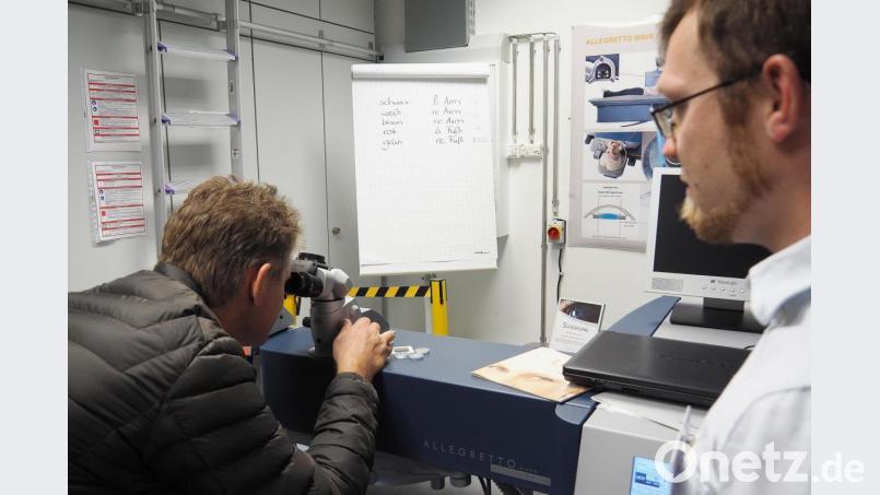 Forscher der OTH können auf zusätzliche neue Technik hoffen. Unser Bild zeigt einen Augenlaser. Symbolbild: Bühner