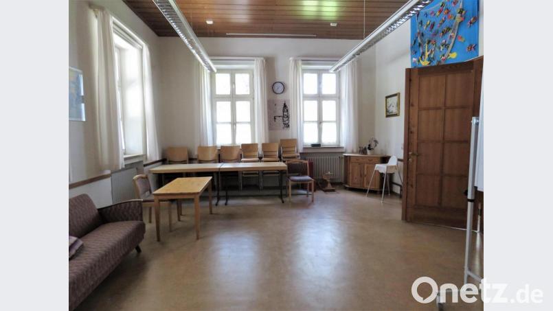 Auch die Gemeinderäume werden eingebunden. Dafür werden Wände versetzt. Bild: ubb