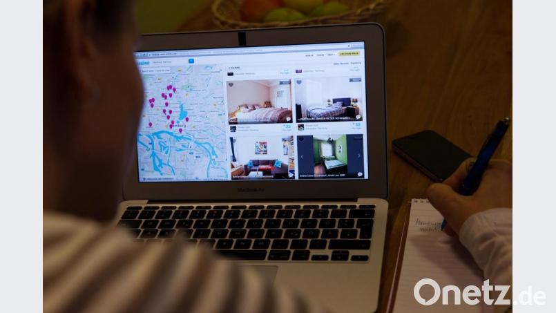 Wer im Internet eine Wohnung sucht, sollte sich vorsehen: Betrüger versuchen, mit gefälschten Wohnungsinseraten an Geld und Daten von interessierten Mietern zu kommen. Auch in Weiden sind nun solche Fälle aufgetaucht. Symbolbild: Christian Charisius/dpa