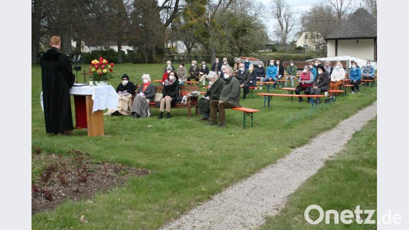Der Freiluftgottesdienst war gut besucht. Bild: roh