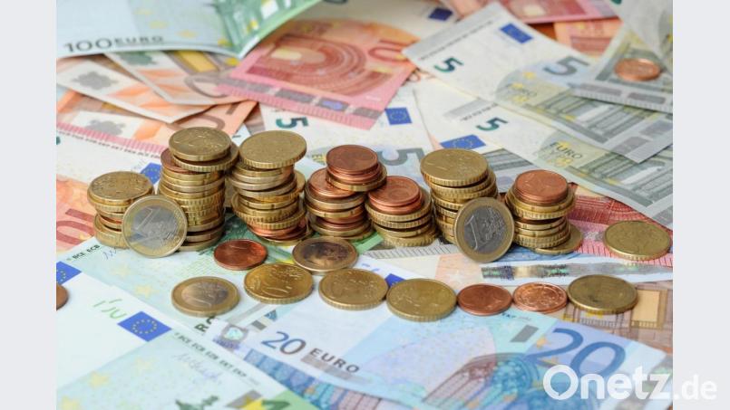 Die coronabedingten Mindereinnahmen des Freistaats werden sich im Vergleich zum Vorkrisenniveau bis 2023 auf 7,3 Milliarden Euro summieren. Symbolbild: Tobias Hase/dpa