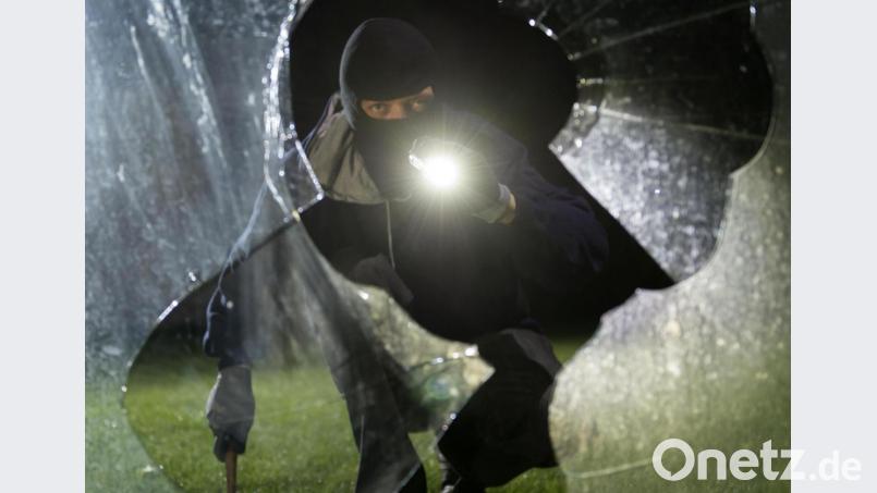 Einbrecher Bild: Daniel Mauerer/dpa