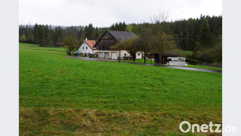 Neugrünberg ist das einzige Anwesen im Außenbereich der Gemeinde, das noch keinen Internetanschluss besitzt. Das soll sich ändern, kündigte Bürgermeister Günter Kopp an. Bild: bkr