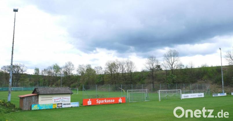 Der FC Vorbach will die Beleuchtung am Sportplatz umrüsten. Doch so einfach ist das für den finanziell gebeutelten Verein nicht. Bild: do