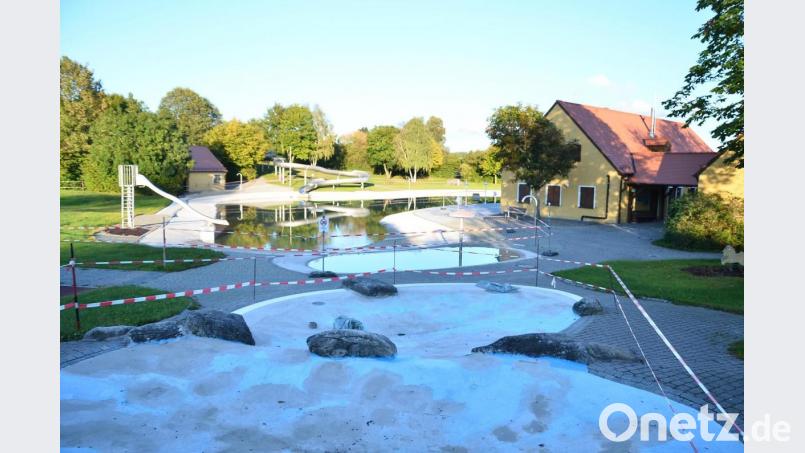 Die Umsetzung des neu erforderlichen Sicherheitskonzepts bleibt künftigen Besuchern der Waidhauser Freizeitanlage &quot;Bäckeröd&quot; nicht unbemerkt. Bild: fjo
