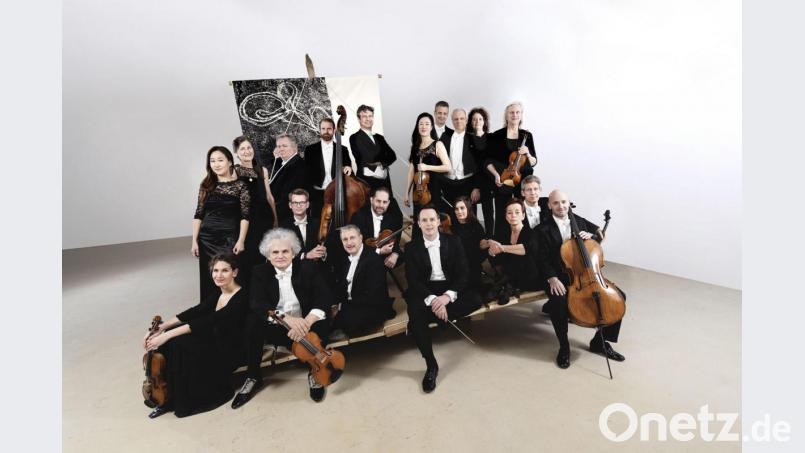 Das Württembergisches Kammerorchester Heilbronn spielt das erste Konzert nach der Pandemie-bedingten Schließung des Amberger Stadttheaters. Bild: Nikolaj Lund/exb