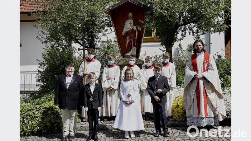Erstkommunion feierten Thomas Barth, Max Christl, Mia Schleicher und Paul Haberberger mit der Pfarrgemeinde St. Ägidius in Gunzendorf. Bild: sck