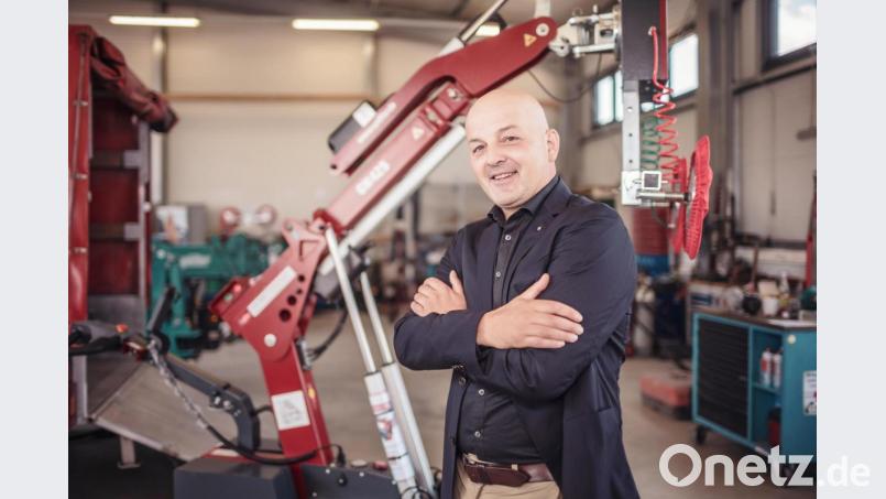 Martin Lobinger hat vor 20 Jahren die Firma Uplifter gegründet. Unternehmenssitz ist das kleine Dorf Oberaich in der Gemeinde Guteneck. Bild: Michael Golinski/exb