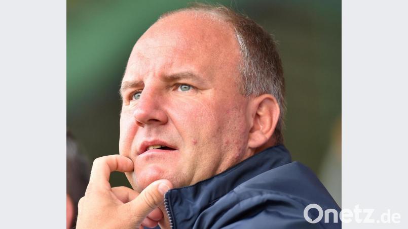 Die SpVgg SV Weiden mit Vorsitzendem Michael Kurz legt Beschwerde gegen den BFV-Vorstandsbeschluss bezüglich des Saisonabbruchs ein. Verletzungen der Satzungen und Ungleichbehandlung durch Ausnahmen für die Regionalliga führt der Landesligist als Begründungen an. Bild: af