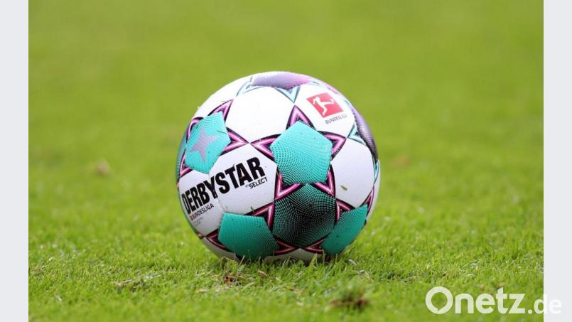 Über 70 Prozent der bayerischen Fußballvereine haben dafür gestimmt, die abgebrochene Corona-Spielzeit 2019/21 nach dem Paragrafen 93 der Spielordnung zu werten. Symbolbild: Andreas Gora