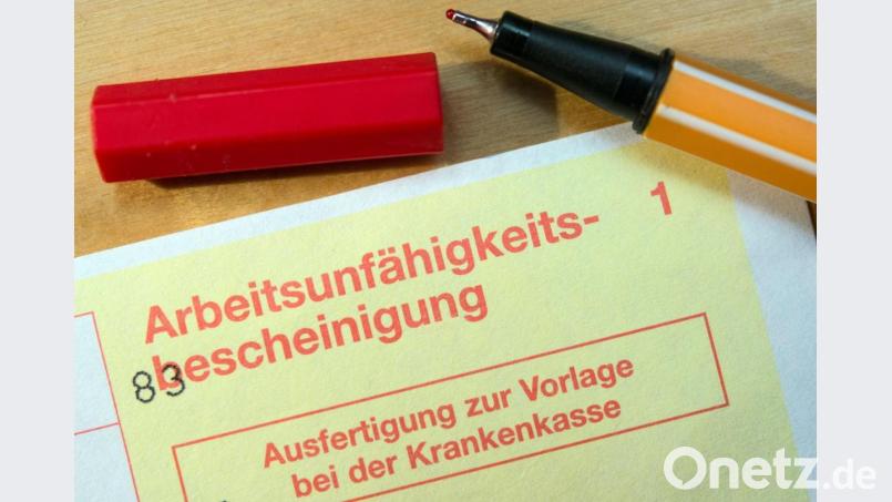 Wegen Atemwegserkrankungen melden sich Arbeitnehmer im Landkreis Tirschenreuth am häufigsten krank. Symbolbild: Patrick Pleul/dpa