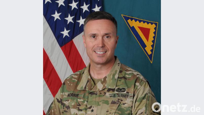 Brigadegeneral Christopher R. Norrie, Kommandierender General des 7. US-Armee Training Kommandos in Grafenwöhr

Brig. Gen. Christopher R. Norrie, commanding general for the 7th Army Training Command, Bild: U.S. Army
