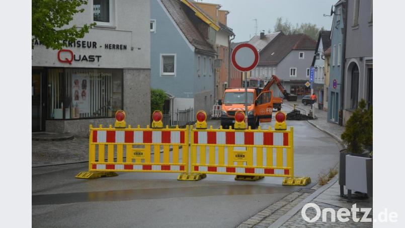 Wegen der Verlegung einer neuen Gasleitung musste die Ortsdurchfahrt im Bereich Vorstadt komplett gesperrt werden. Bild: jr