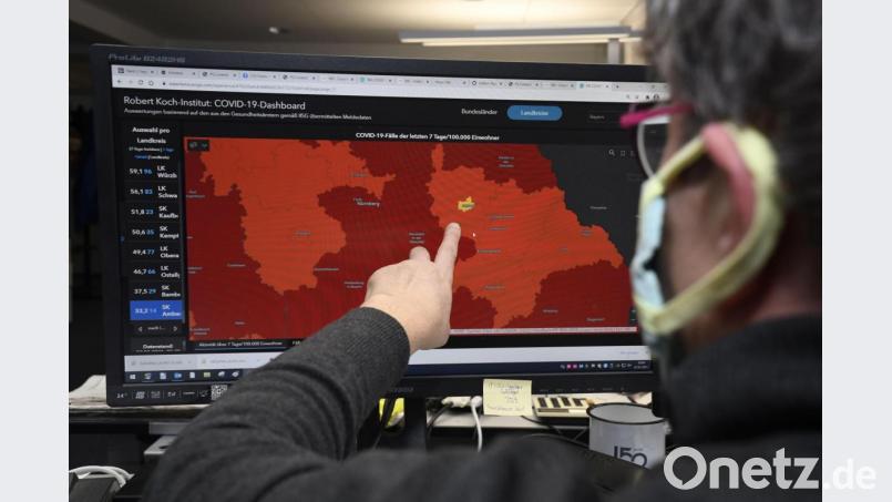 Auf der Homepage des Robert-Koch-Instituts kommt es gelegentlich zu Nachmeldungen und Korrekturen bei der Anzahl der Corona-Todesfälle. Archivbild: Petra Hartl