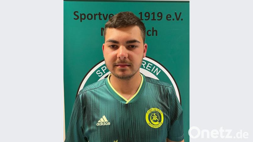 Simon Bächer bekommt eine Chance beim SV Mitterteich. Bild: exb