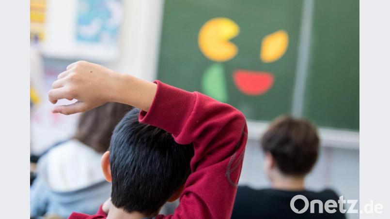 Die Corona-Regeln an Bayerns Schulen könnten bald weiter gelockert werden. Symbolbild: Sebastian Gollnow/dpa