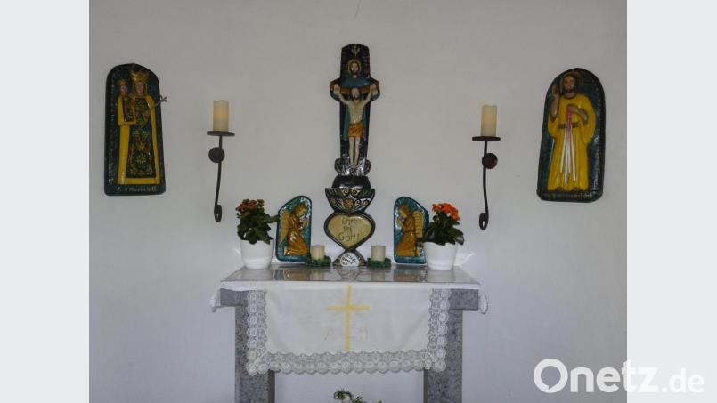 Die Schnitzereien im Innern stammen von der Besitzerin Waltraud Würstl selbst. Bild: apr